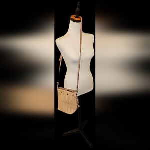 Elegant Basket Crossbody Bag